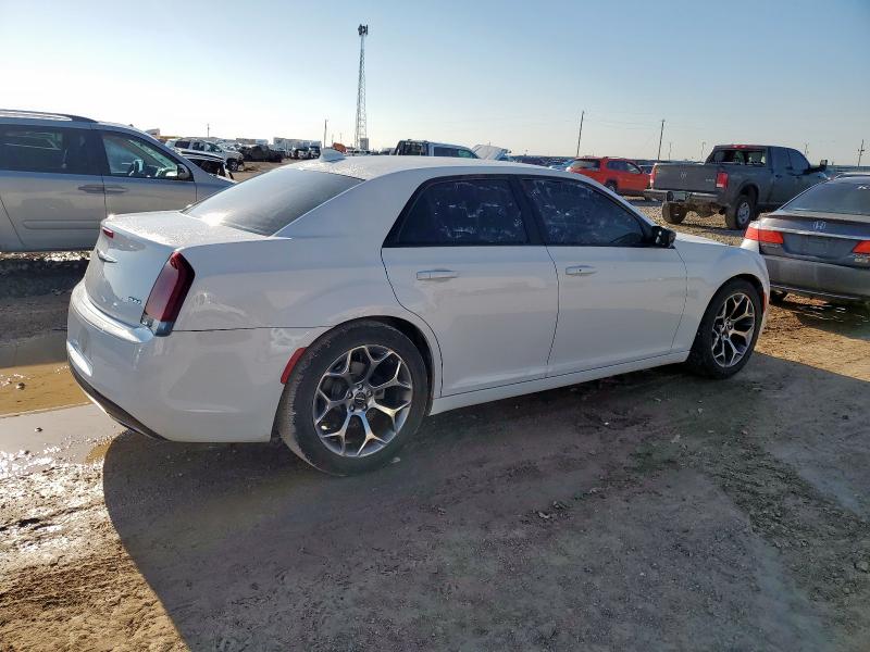 Photo 3 from auction – 2018 CHRYSLER 300 TOURIN with VIN 2C3CCAAG2JH293262