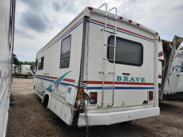Photo 3 from auction – 1998 WINNEBAGO RV with VIN 1GBJP37J2W3317189
