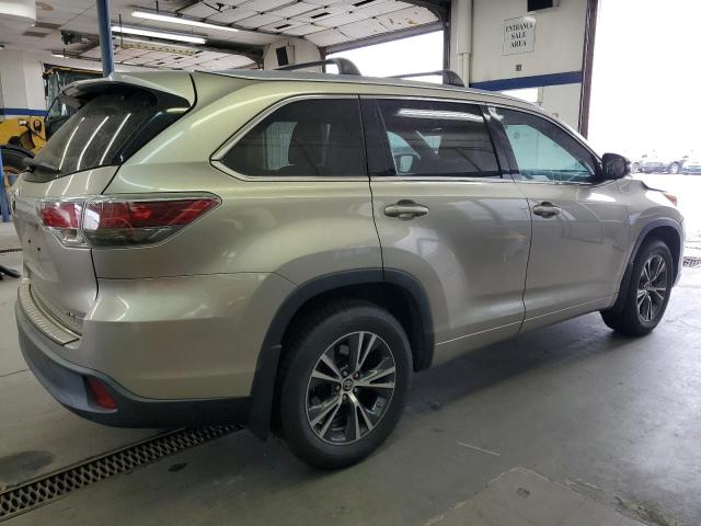 Photo 3 from auction – 2016 TOYOTA HIGHLANDER with VIN 5TDJKRFH9GS346278