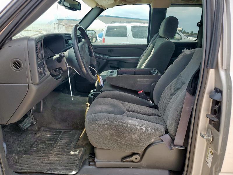 Photo 7 from auction – 2004 CHEVROLET SILVERADO with VIN 2GCEC19V441215134