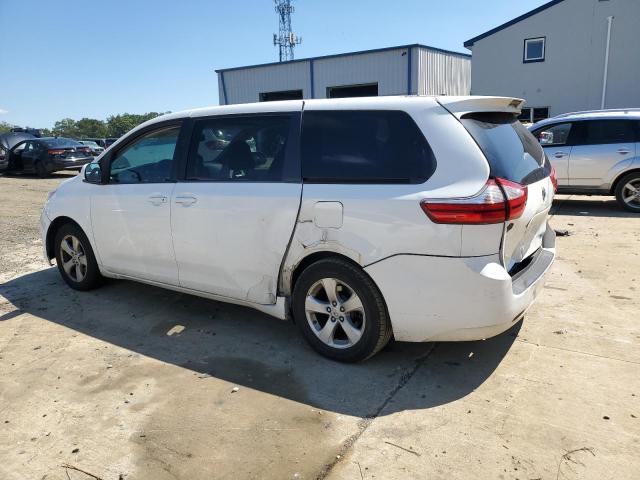 Photo 2 from auction – 2017 TOYOTA SIENNA LE with VIN 5TDKZ3DC7HS823778