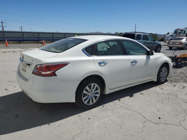 Photo 3 from auction – 2015 NISSAN ALTIMA 2.5 with VIN 1N4AL3AP1FN888977