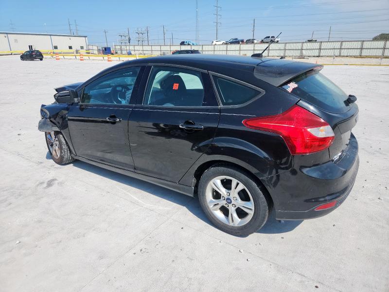 Снимка 2 от търг – 2014 FORD FOCUS SE с VIN 1FADP3K27EL320022