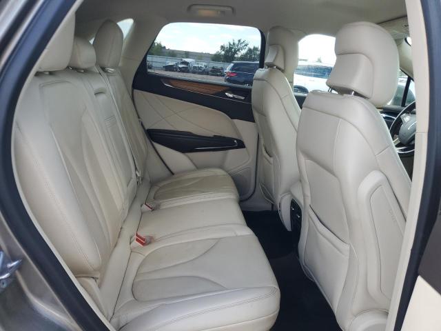 Photo 11 from auction – 2016 LINCOLN MKC SELECT with VIN 5LMCJ2C94GUJ31556