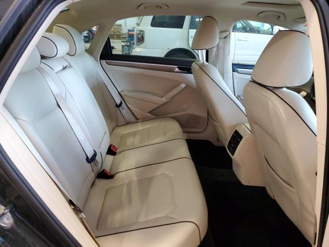 Photo 10 from auction – 2016 VOLKSWAGEN PASSAT SE with VIN 1VWBS7A39GC047425
