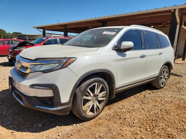 Photo 1 from auction – 2019 HONDA PILOT TOUR with VIN 5FNYF5H96KB015396