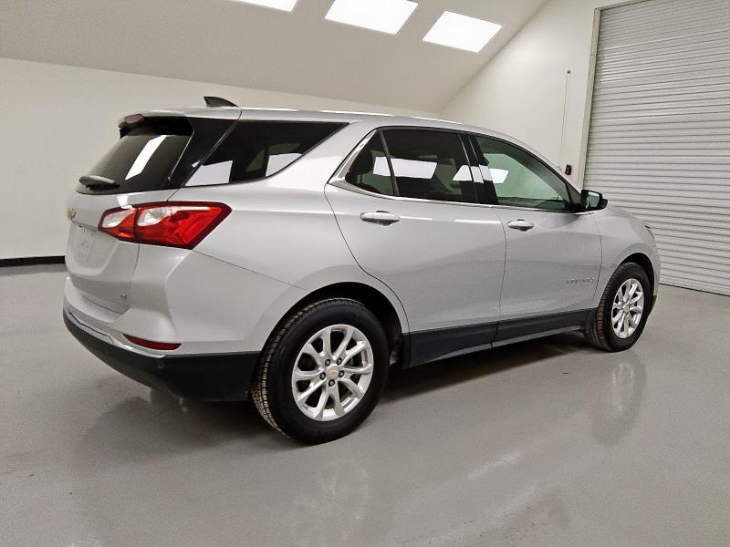 Photo 3 from auction – 2020 CHEVROLET EQUINOX LT with VIN 2GNAXJEV2L6255410
