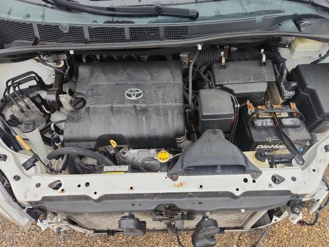 Photo 11 from auction – 2014 TOYOTA SIENNA XLE with VIN 5TDDK3DC5ES093085