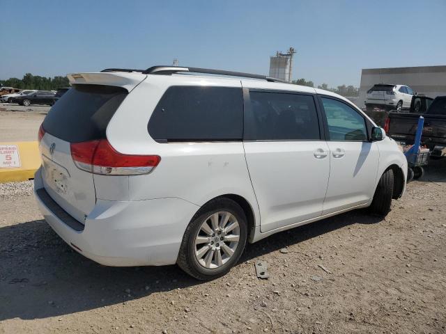 Photo 3 from auction – 2012 TOYOTA SIENNA XLE with VIN 5TDDK3DC6CS042174