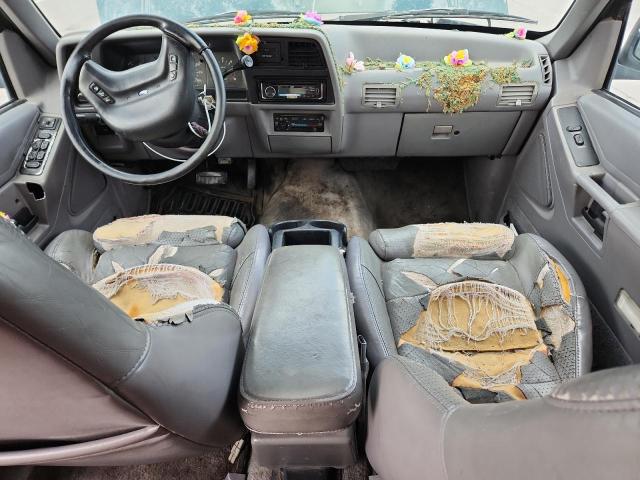 Photo 8 from auction – 1994 FORD EXPLORER with VIN 1FMDU34X0RUB80029