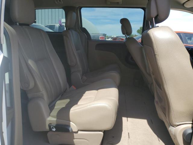 Photo 11 from auction – 2014 CHRYSLER TOWN & COU with VIN 2C4RC1BG6ER438517