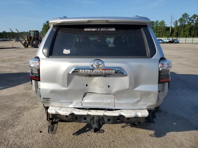 Photo 6 from auction – 2017 TOYOTA 4RUNNER SR with VIN JTEZU5JR4H5156154