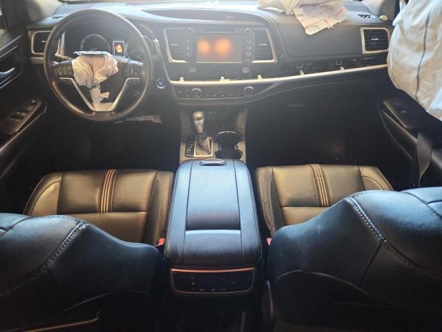 Photo 8 from auction – 2017 TOYOTA HIGHLANDER with VIN 5TDJZRFH3HS415740