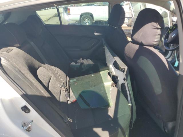 Photo 10 from auction – 2017 KIA FORTE LX with VIN KNAFK5A86H5698759