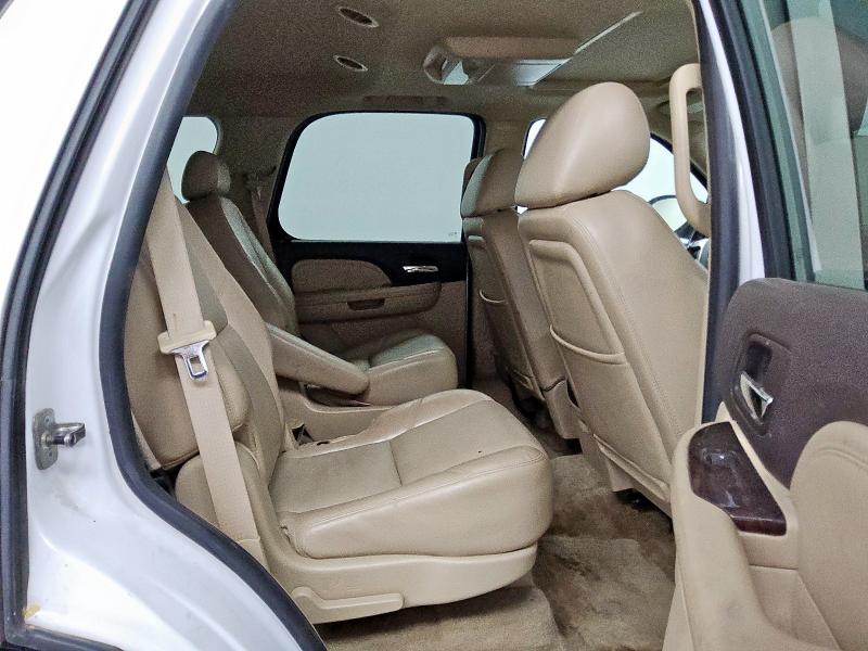 Photo 10 from auction – 2010 GMC YUKON DENA with VIN 1GKUCEEF9AR227319