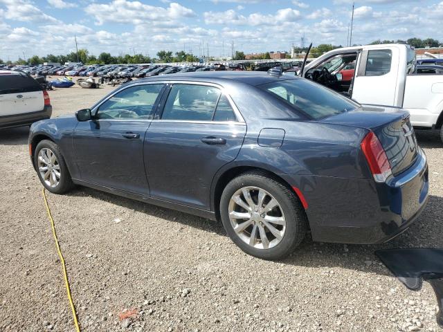 Photo 2 from auction – 2018 CHRYSLER 300 TOURIN with VIN 2C3CCARG2JH325017