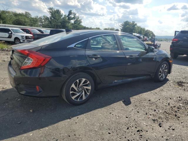 Photo 3 from auction – 2018 HONDA CIVIC EX with VIN 19XFC2F73JE201191