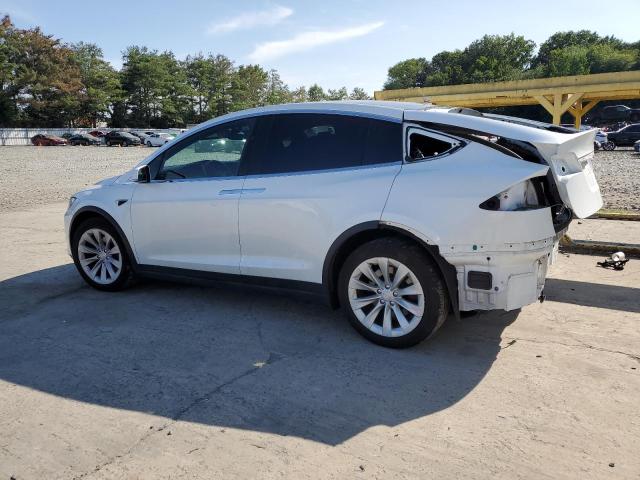 Photo 2 from auction – 2020 TESLA MODEL X with VIN 5YJXCAE20LF231556