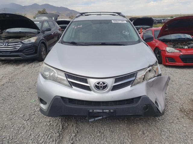 Photo 5 from auction – 2015 TOYOTA RAV4 LE with VIN JTMBFREV4FJ040682