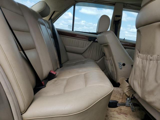 Photo 10 from auction – 1994 MERCEDES-BENZ E 320 with VIN WDBEA32E7RC095891