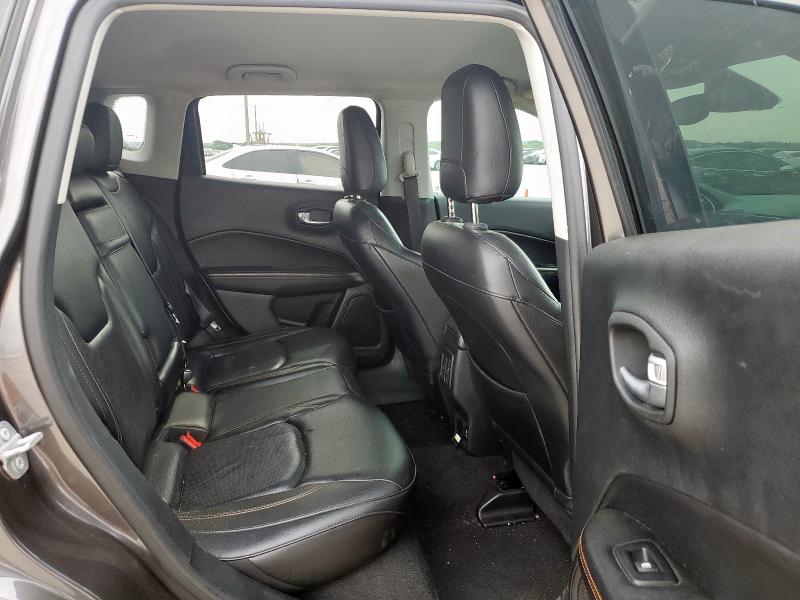 Zdjęcie 11 z aukcji – 2018 JEEP COMPASS LIMITED z VIN 3C4NJDCB3JT115249