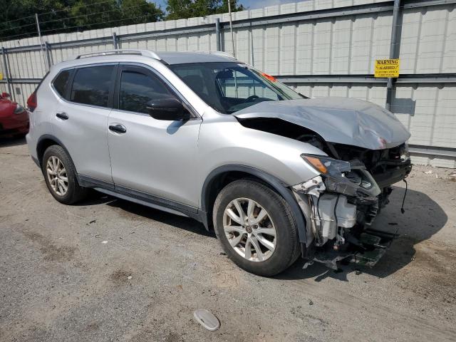 Photo 4 from auction – 2018 NISSAN ROGUE S with VIN 5N1AT2MT1JC800121