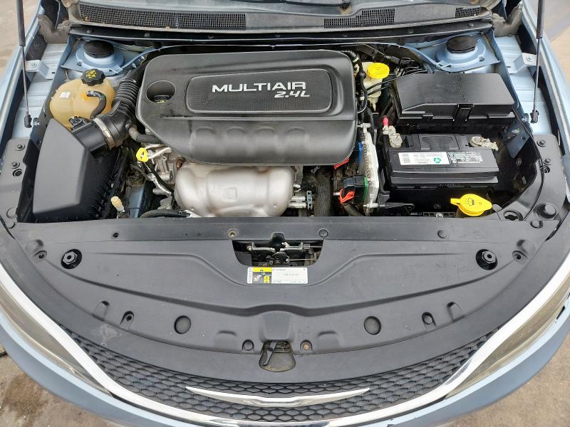 Photo 11 from auction – 2015 CHRYSLER 200 with VIN 1C3CCCABXFN712604