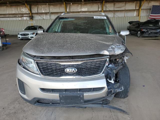 Photo 5 from auction – 2015 KIA SORENTO LX with VIN 5XYKTDA70FG650310