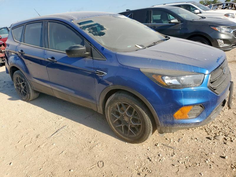 Photo 4 from auction – 2018 FORD ESCAPE S with VIN 1FMCU0F70JUC05717