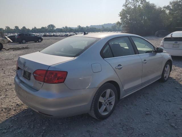 Photo 3 from auction – 2014 VOLKSWAGEN JETTA TDI with VIN 3VWLL7AJXEM283626