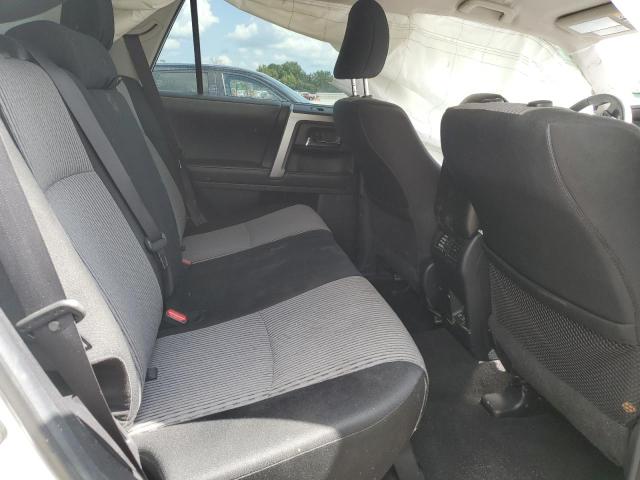 Photo 11 from auction – 2020 TOYOTA 4RUNNER SR with VIN JTEBU5JR0L5815812