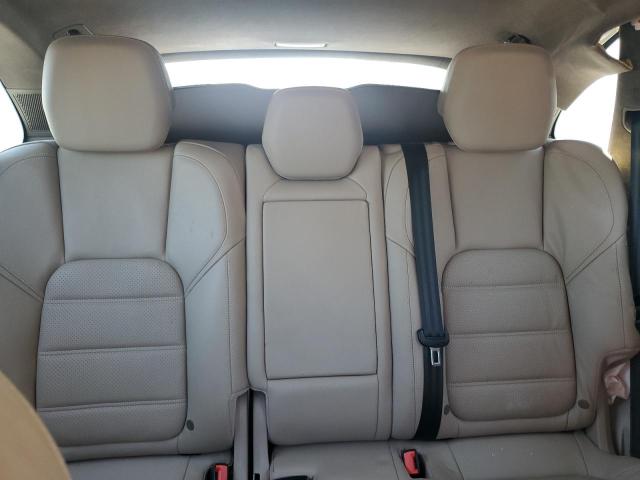 Photo 10 from auction – 2012 PORSCHE CAYENNE TU with VIN WP1AC2A25CLA80341