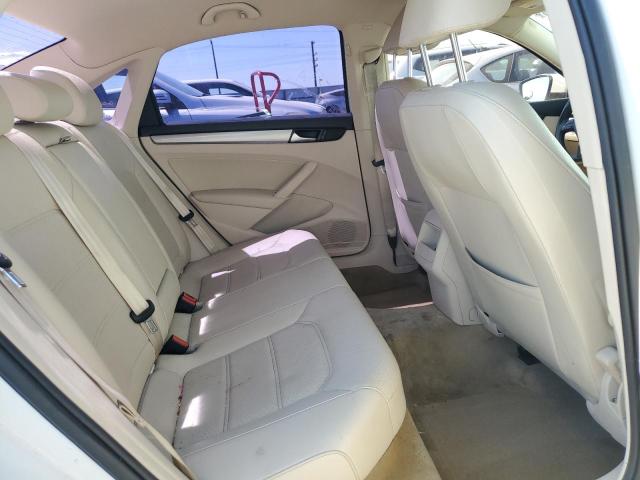 Photo 10 from auction – 2014 VOLKSWAGEN PASSAT S with VIN 1VWAT7A33EC036460