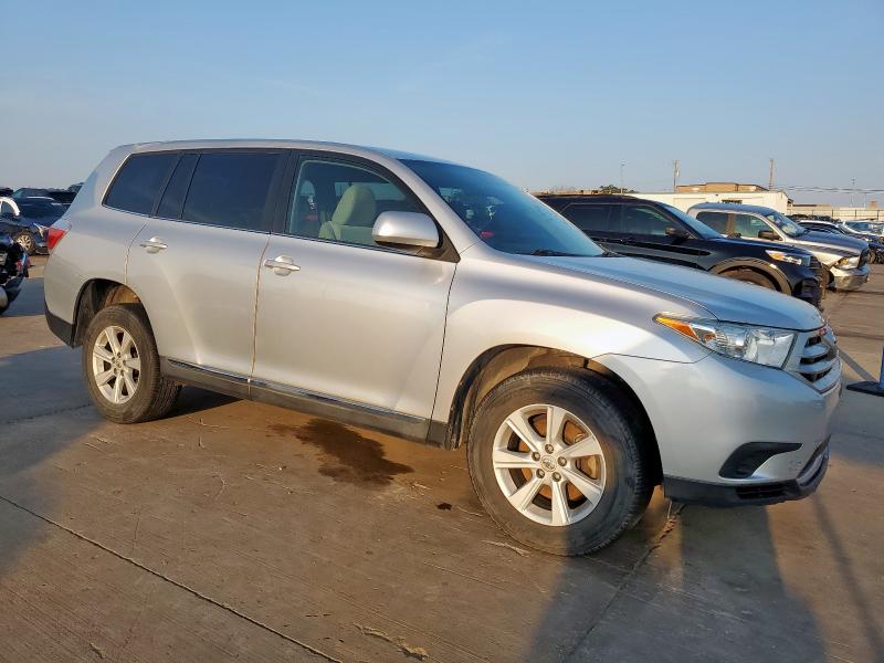 Photo 4 from auction – 2013 TOYOTA HIGHLANDER with VIN 5TDZA3EHXDS037175