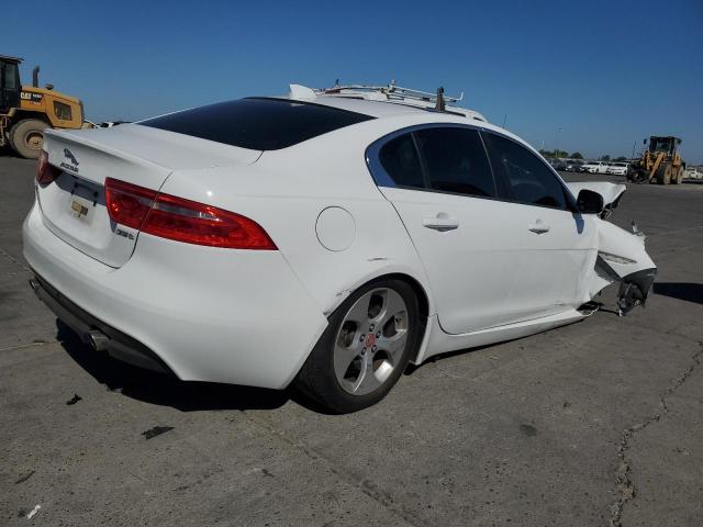Photo 3 from auction – 2017 JAGUAR XE with VIN SAJAR4BG8HA951761