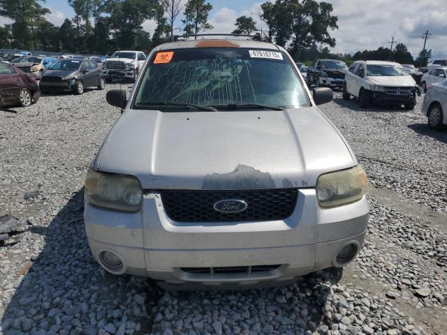 Photo 5 from auction – 2005 FORD ESCAPE LIM with VIN 1FMYU04115KD99647