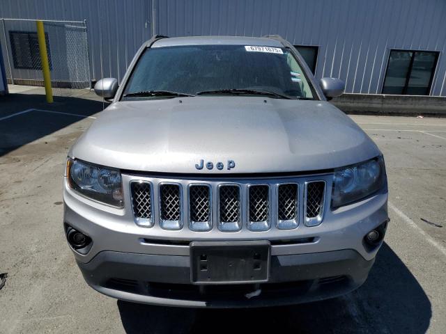 Zdjęcie 5 z aukcji – 2016 JEEP COMPASS LATITUDE z VIN 1C4NJCEA5GD773717