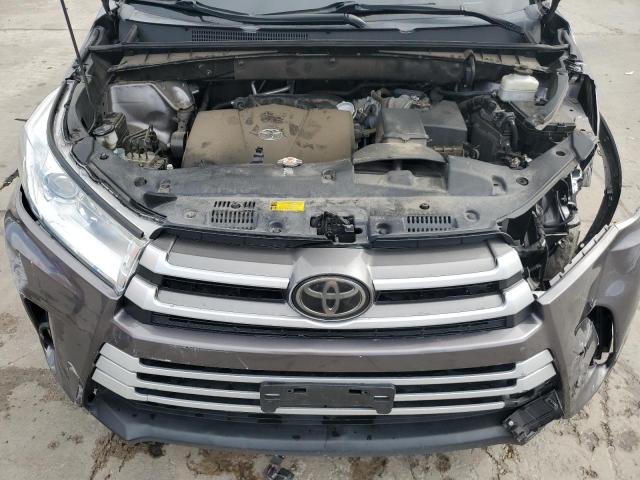 Photo 12 from auction – 2019 TOYOTA HIGHLANDER with VIN 5TDJZRFH1KS588227