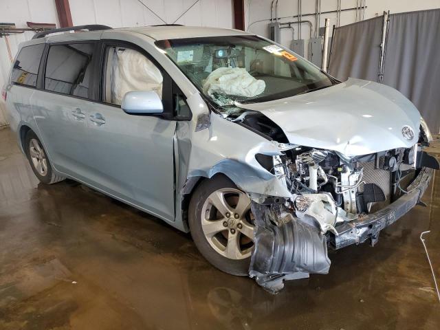 Photo 4 from auction – 2015 TOYOTA SIENNA LE with VIN 5TDKK3DC4FS529658