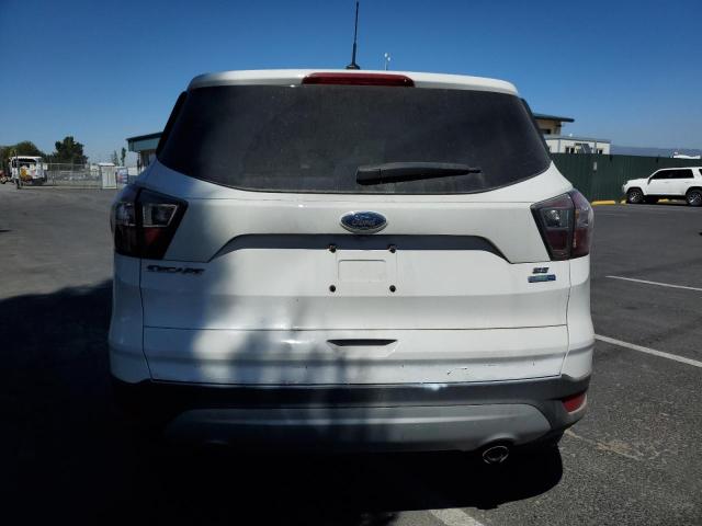 Photo 6 from auction – 2017 FORD ESCAPE SE with VIN 1FMCU9GD7HUB03365