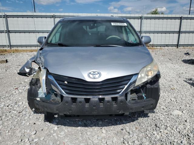 Photo 5 from auction – 2011 TOYOTA SIENNA LE with VIN 5TDKK3DC2BS041609