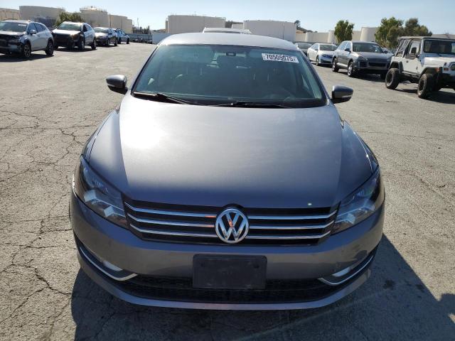 Photo 5 from auction – 2015 VOLKSWAGEN PASSAT S with VIN 1VWAS7A36FC090680