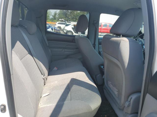 Photo 10 from auction – 2015 TOYOTA TACOMA DOU with VIN 3TMLU4EN2FM204558