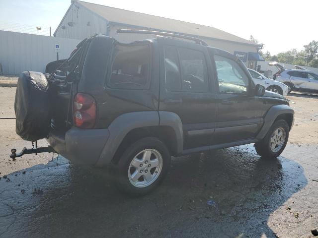 Photo 3 from auction – 2005 JEEP LIBERTY SP with VIN 1J4GL48K95W714565