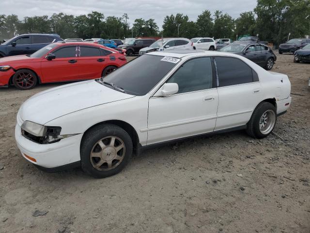 HONDA ACCORD EX 1995 with VIN 1HGCD5663SA135692 - Photo from auction