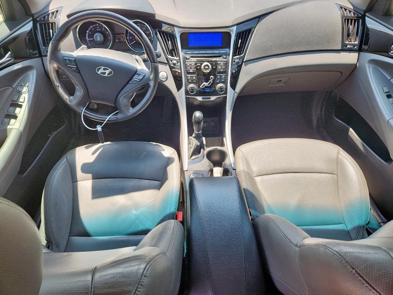 Photo 8 from auction – 2011 HYUNDAI SONATA SE with VIN 5NPEC4ABXBH210549