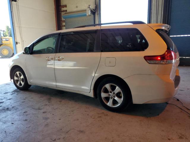 Photo 2 from auction – 2014 TOYOTA SIENNA LE with VIN 5TDKK3DC9ES486045