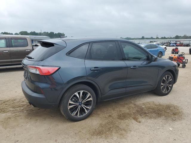 Photo 3 from auction – 2022 FORD ESCAPE SE with VIN 1FMCU0G69NUB62801