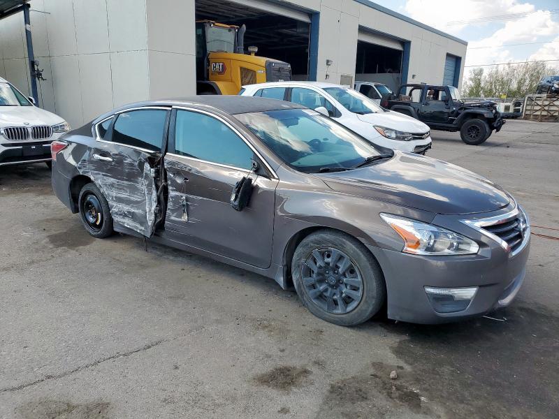 Photo 4 from auction – 2015 NISSAN ALTIMA 2.5 with VIN 1N4AL3AP0FC421612