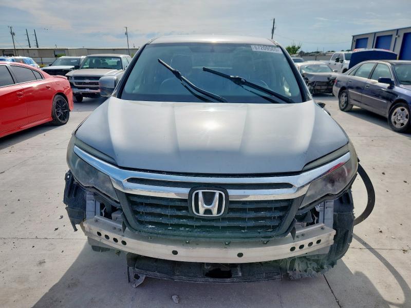 Photo 5 from auction – 2017 HONDA RIDGELINE with VIN 5FPYK2F61HB001358